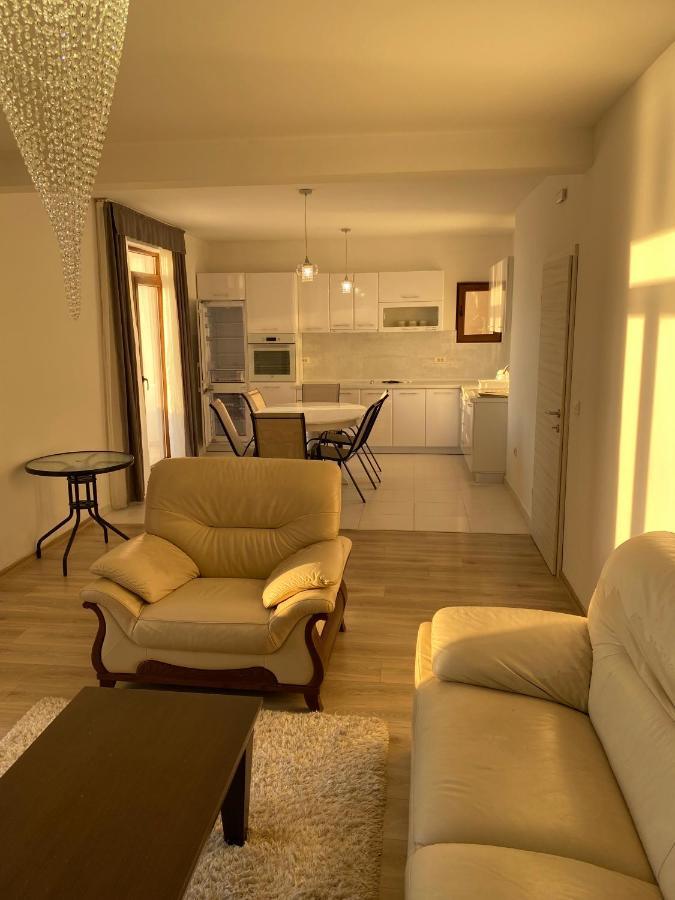 Apartments Sidro Dobra Voda Kültér fotó
